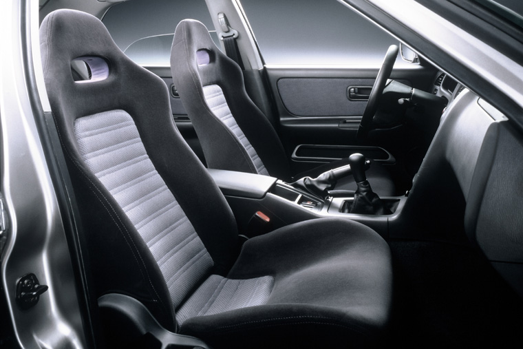 R33 Nissan Skyline GTR Front Seats Picture